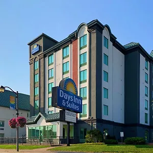 Days By Wyndham Centre St By The Falls ** Niagara Falls